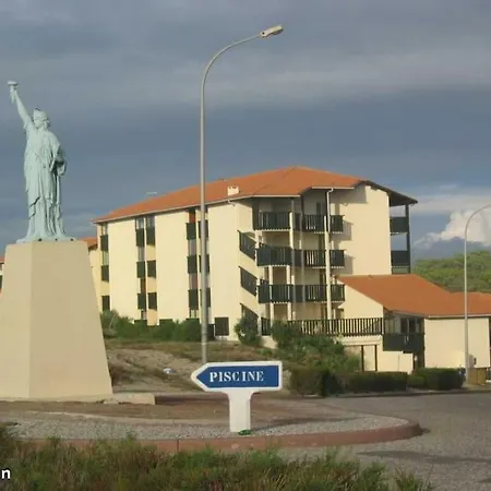 Location 1 A 4 Pers. Dans Front De